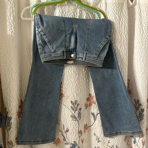 High Rise Bootcut Square Pocket Jeans